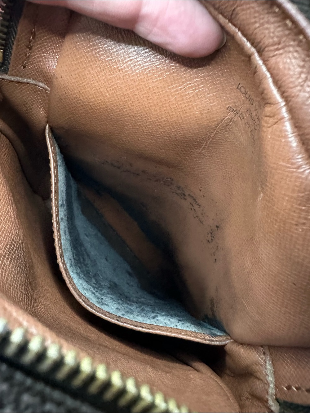 Louis Vuitton Vintage Amazone Monogram Crossbody Bag 1992 🤎 - Picture 16 of 16